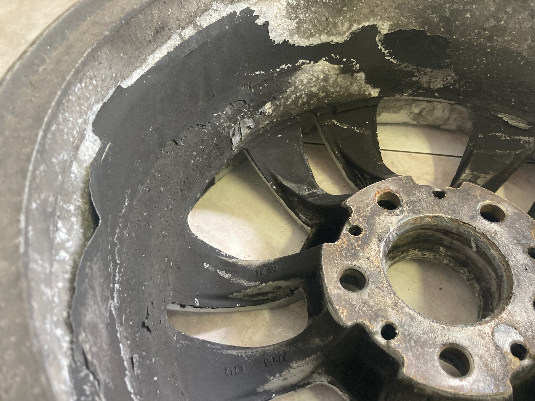 Verniciatura cerchi BMW 154 – Serie 3 - Dettaglio 3